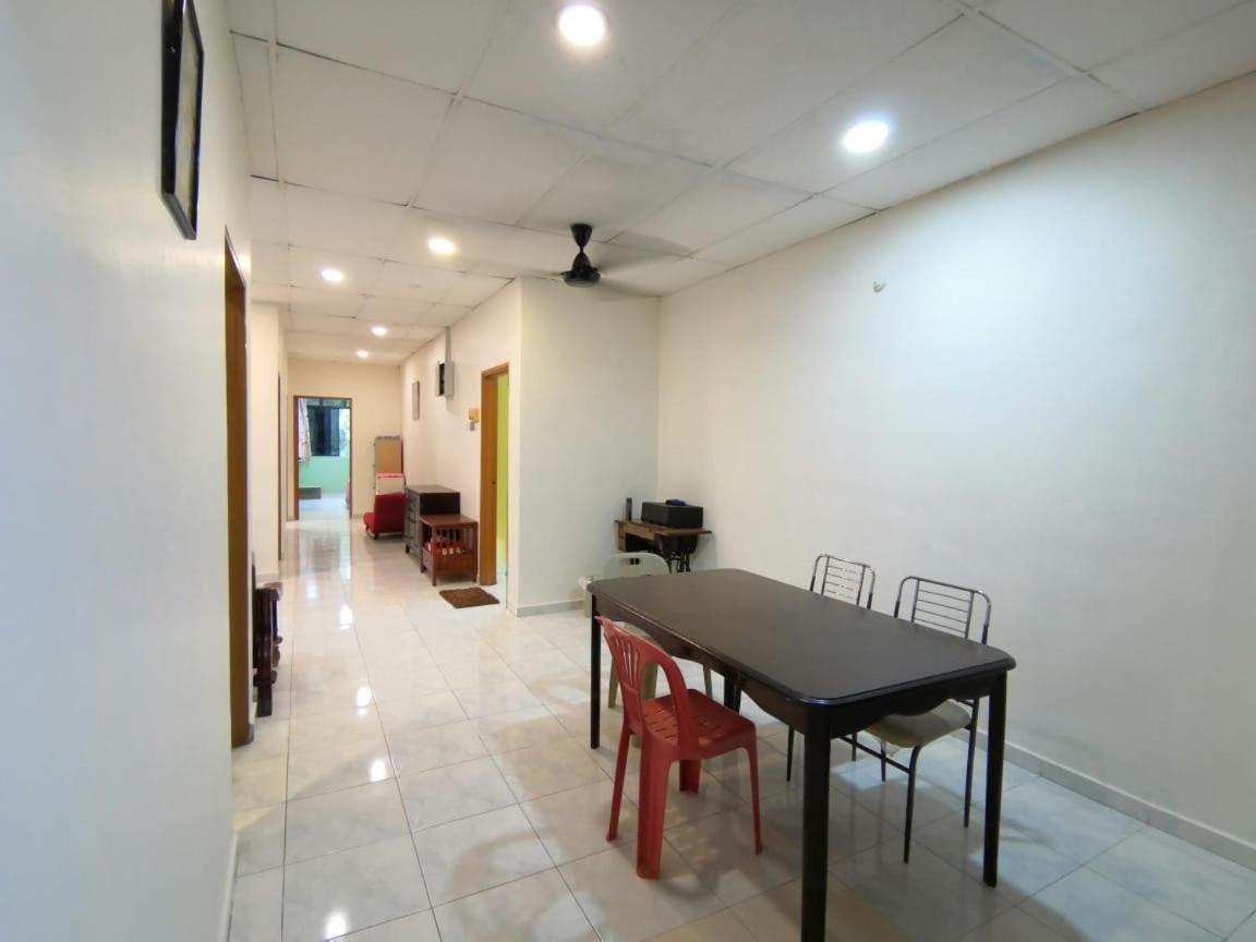 Cosy Homestay Ulu Tiram Exteriér fotografie